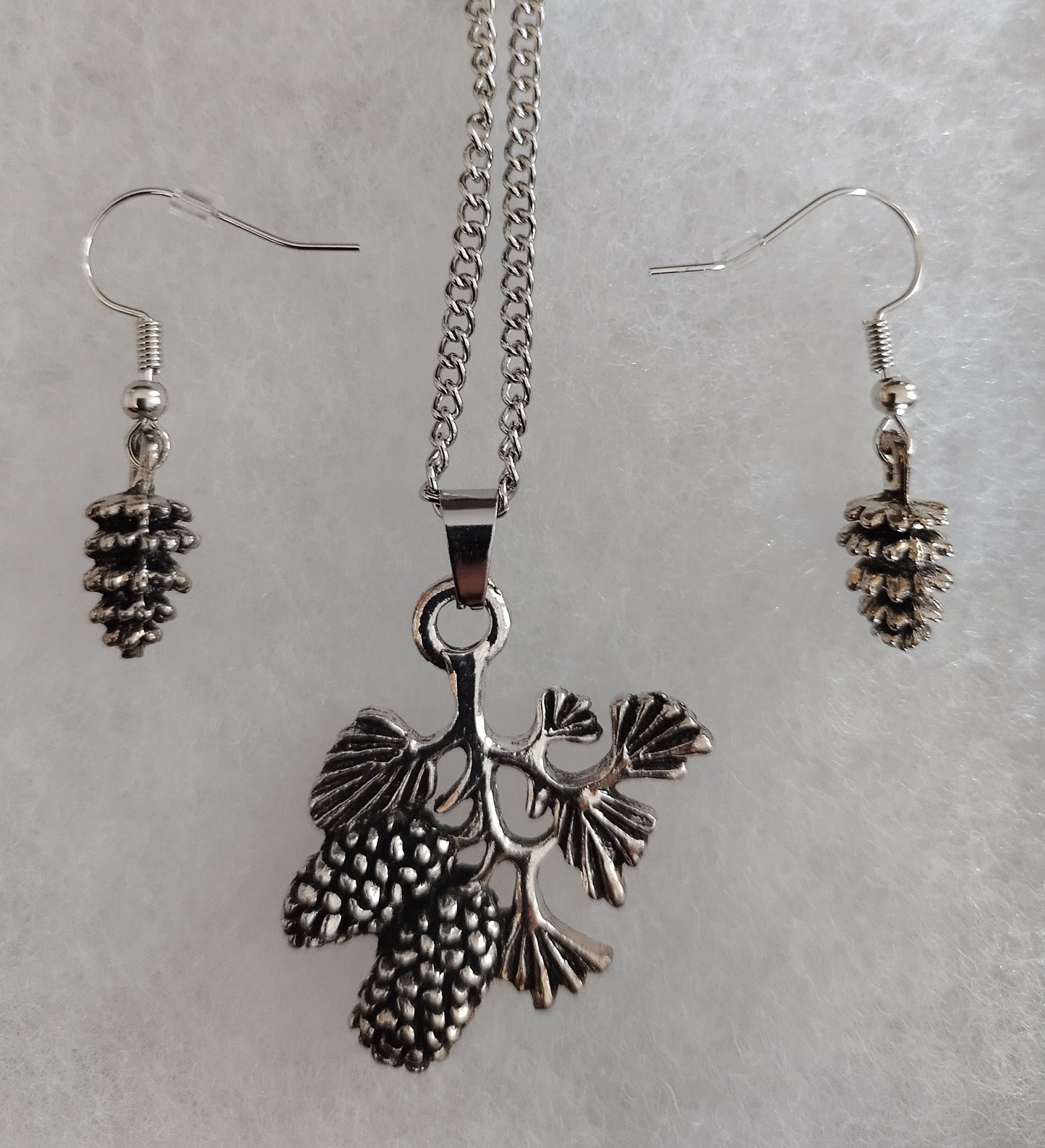 Pine Bough & Pine Cone